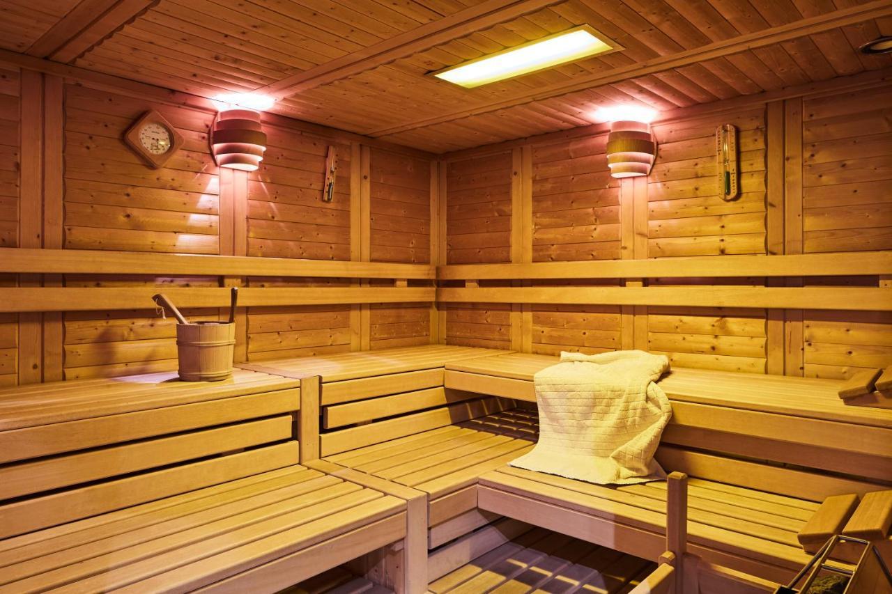 Camping Dreilaendereck Blockhuetten & Apartments Ried im Oberinntal Ngoại thất bức ảnh