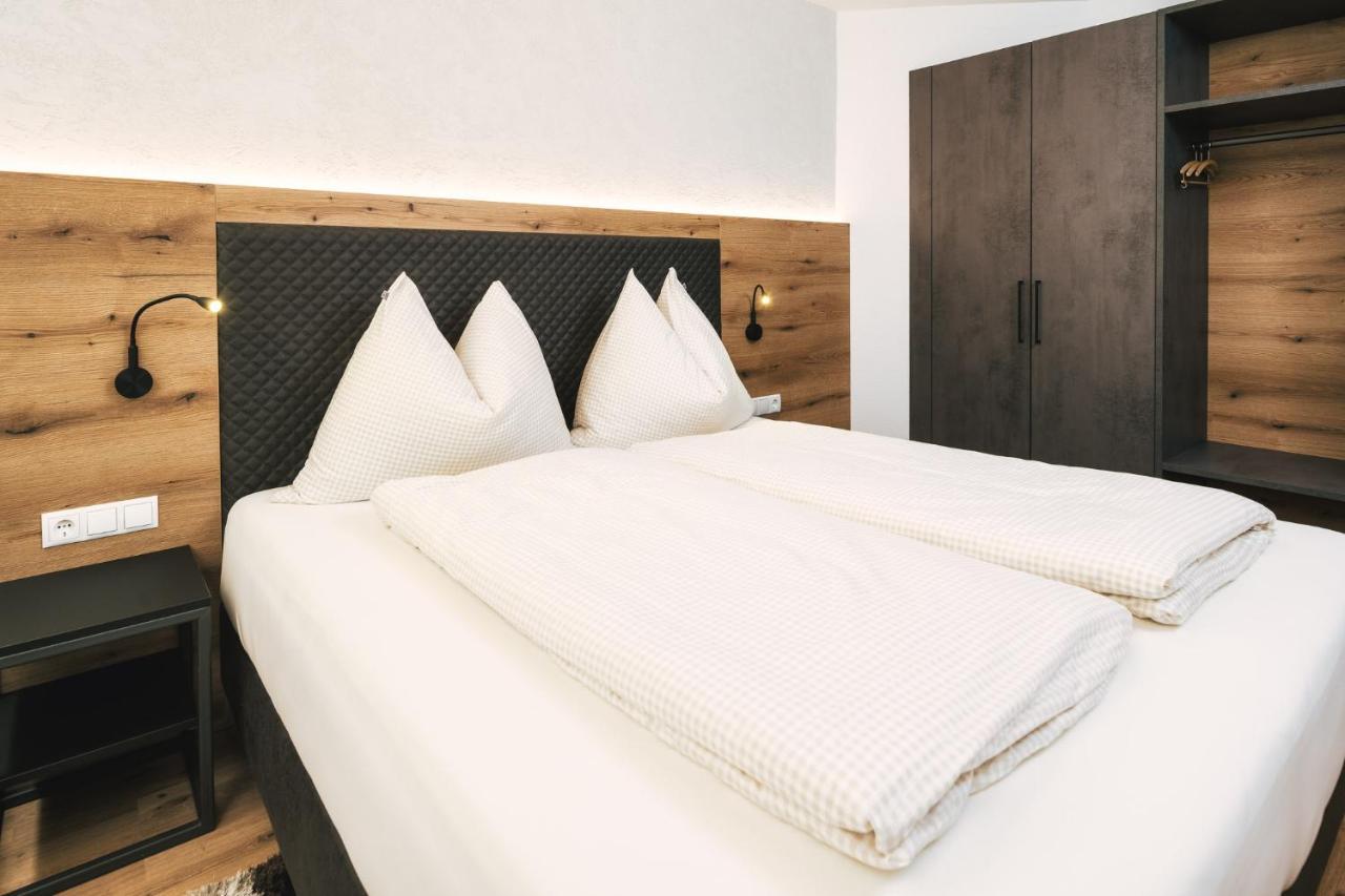 Camping Dreilaendereck Blockhuetten & Apartments Ried im Oberinntal Ngoại thất bức ảnh