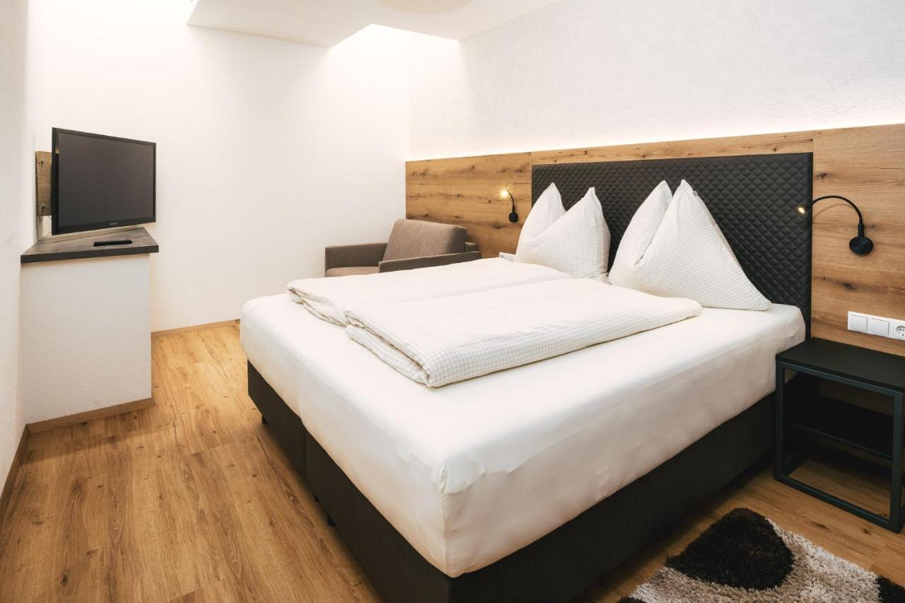 Camping Dreilaendereck Blockhuetten & Apartments Ried im Oberinntal Ngoại thất bức ảnh