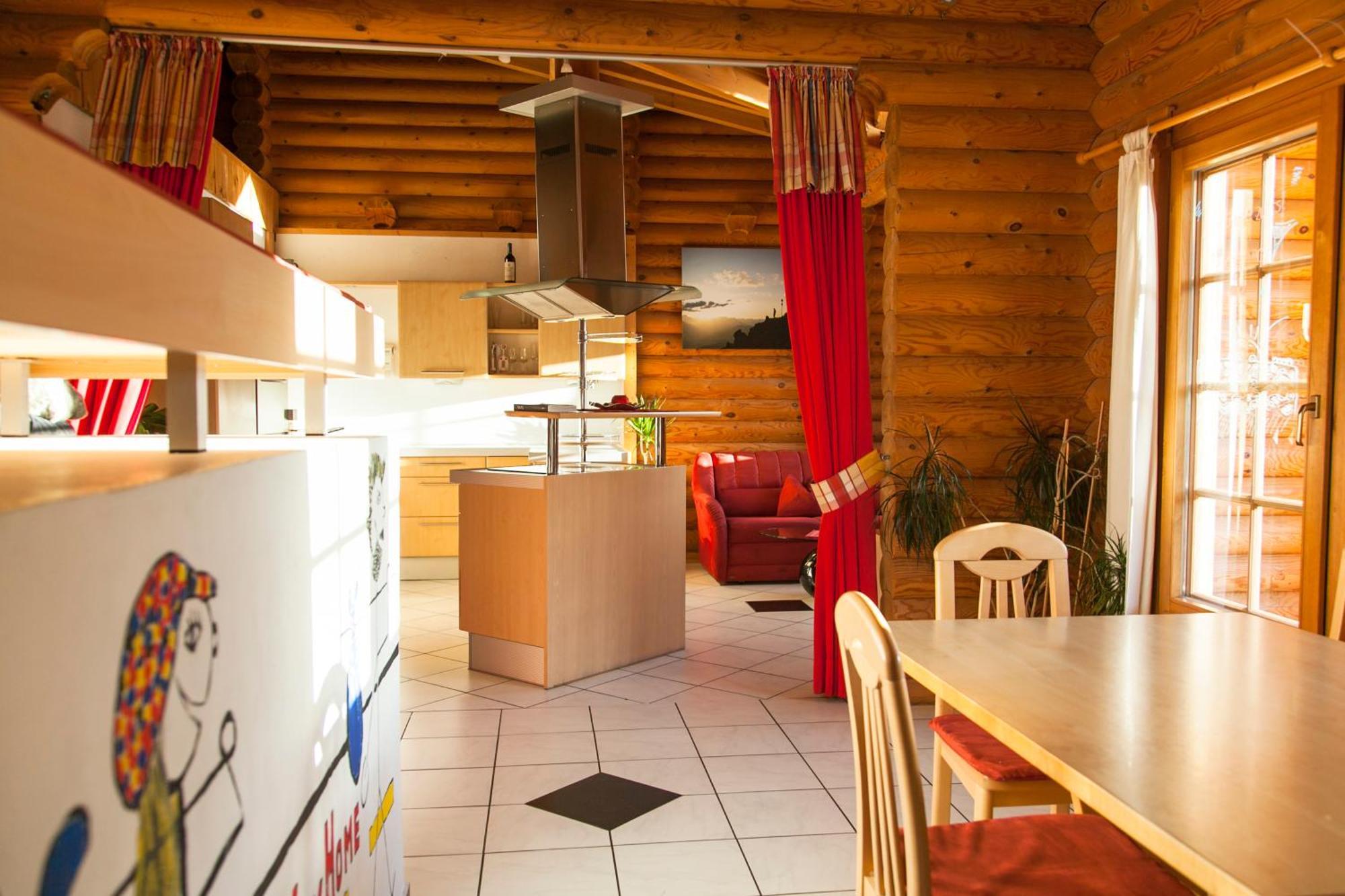 Camping Dreilaendereck Blockhuetten & Apartments Ried im Oberinntal Phòng bức ảnh