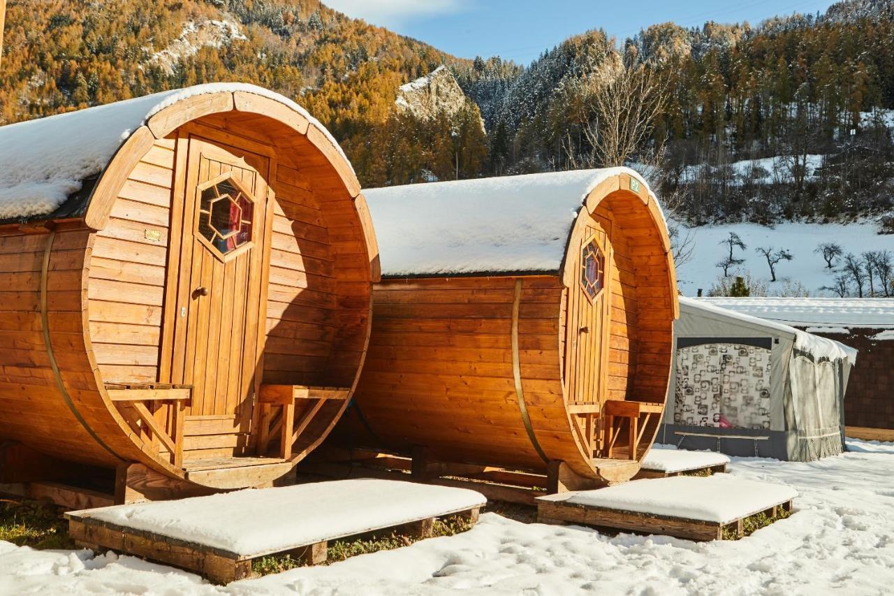Camping Dreilaendereck Blockhuetten & Apartments Ried im Oberinntal Ngoại thất bức ảnh